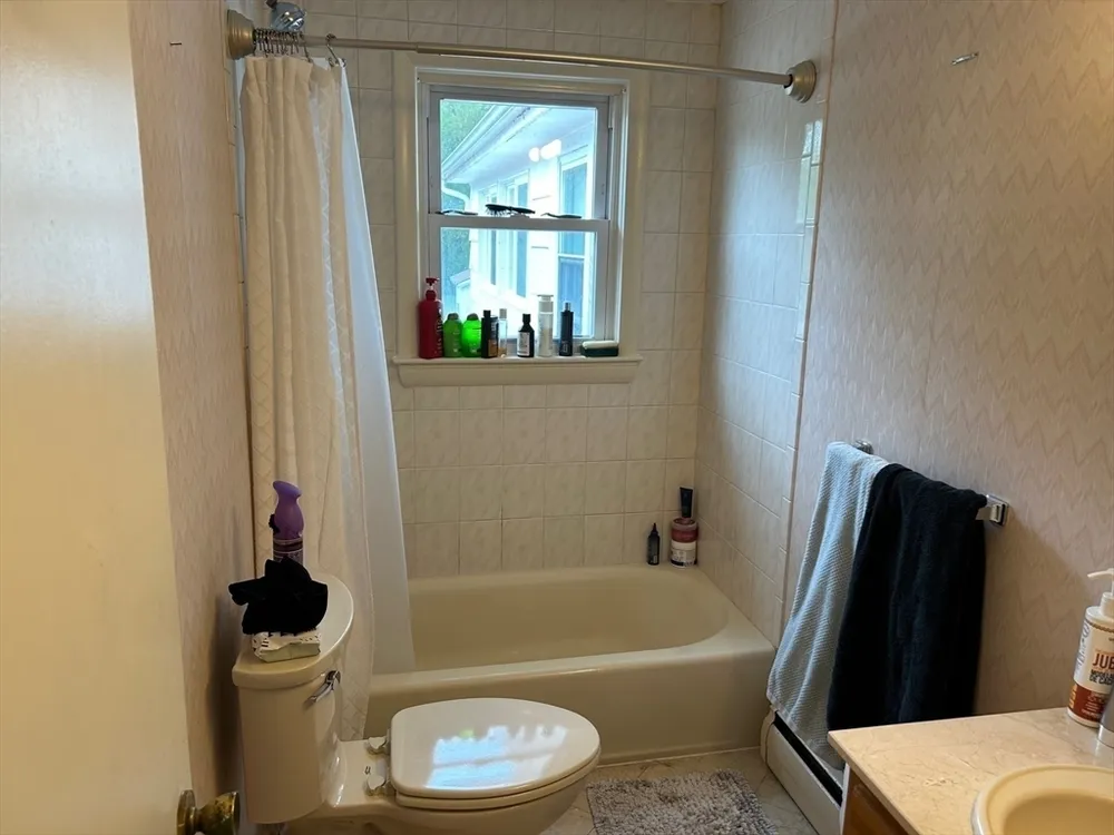 342 Needham St, Dedham, MA 02026