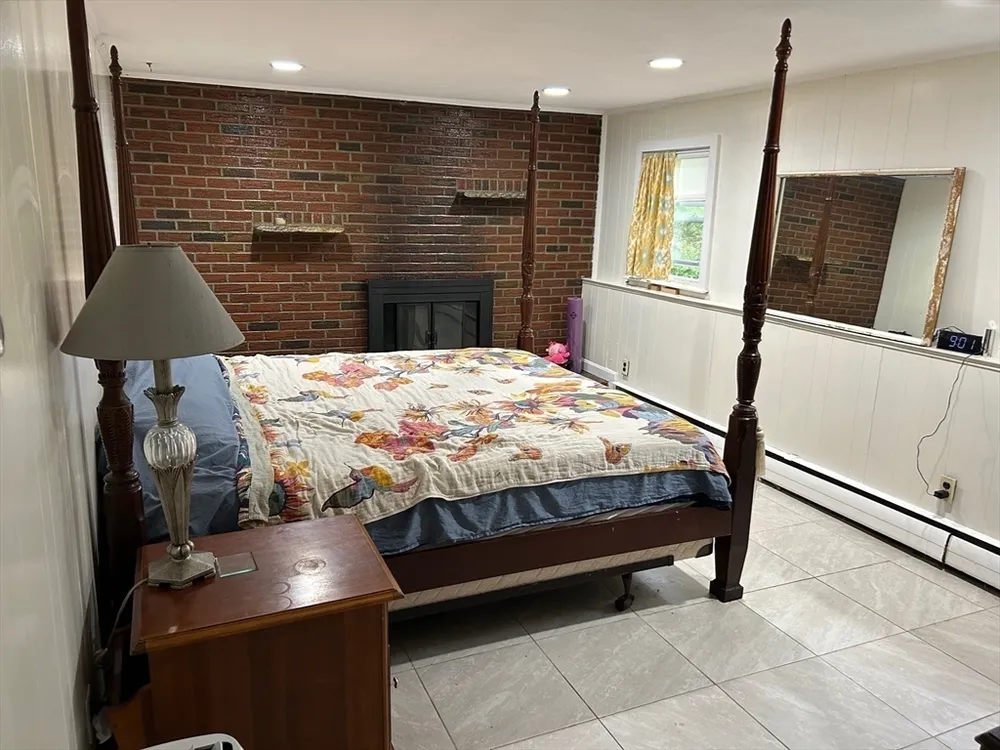 342 Needham St, Dedham, MA 02026