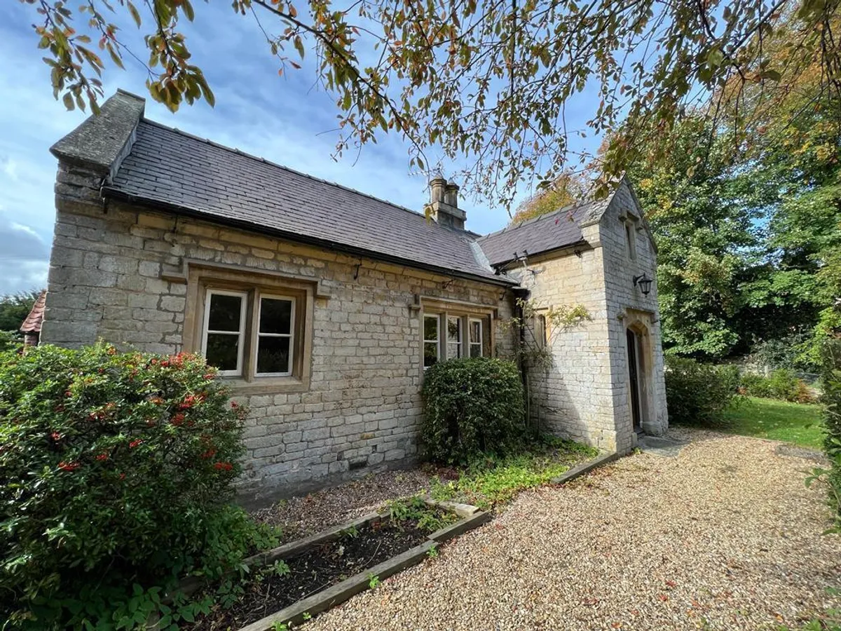 THE OLD SCHOOL HOUSE, LITTLE PONTON