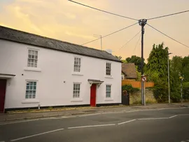 Langley Road, Chippenham thumb 2