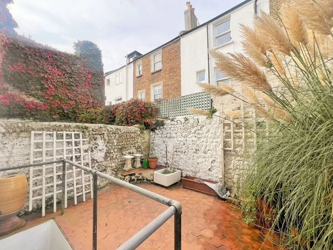 Queens Gardens, Brighton, BN1 4AR