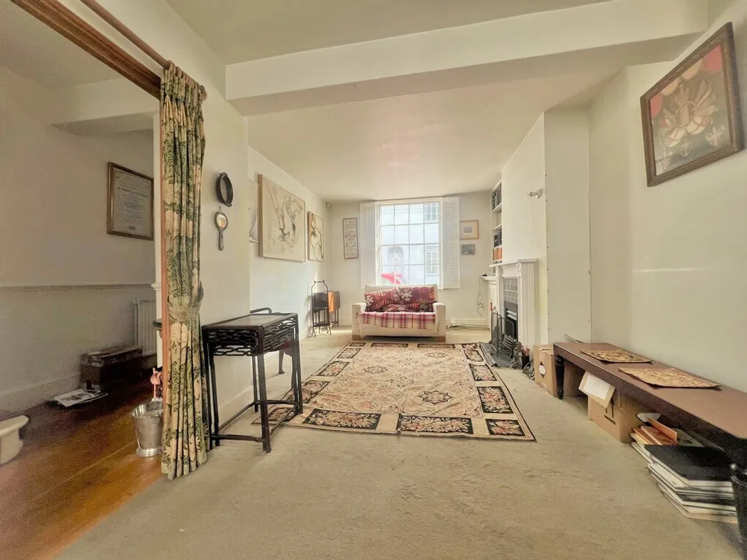 Queens Gardens, Brighton, BN1 4AR