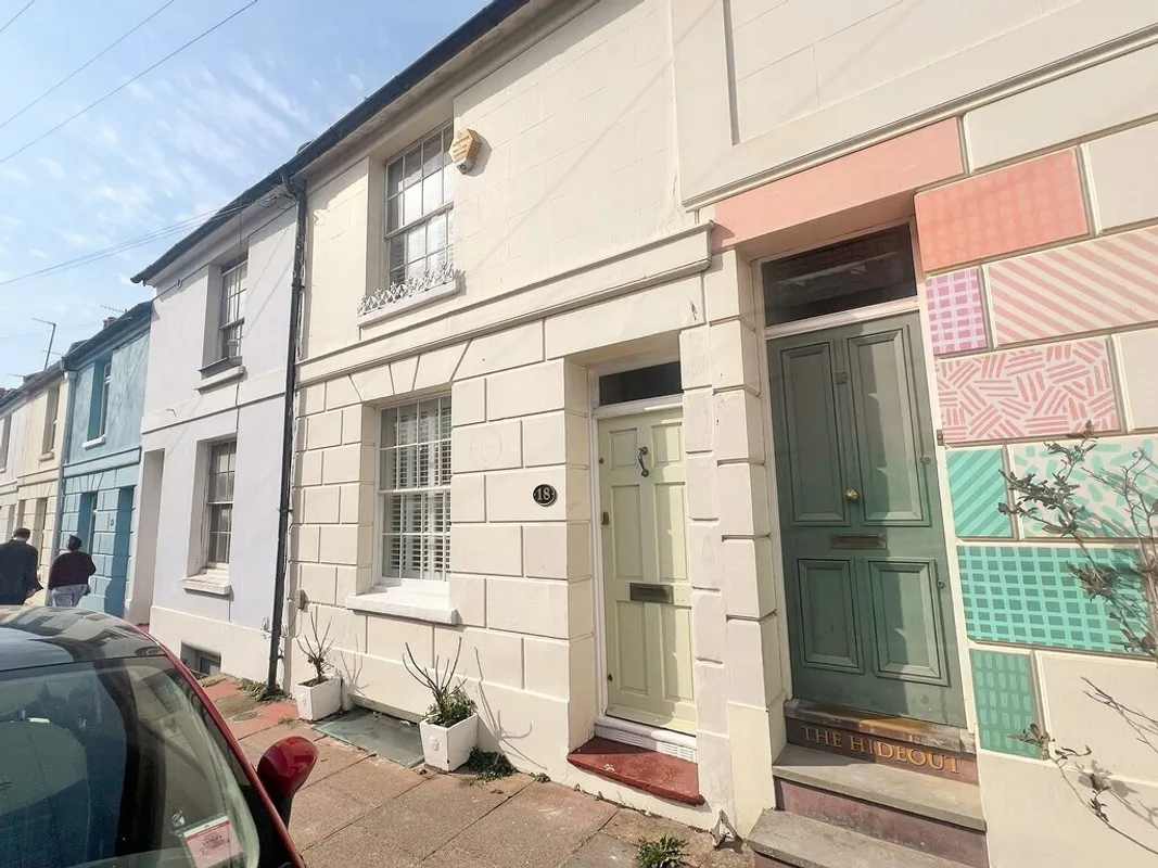 Queens Gardens, Brighton, BN1 4AR