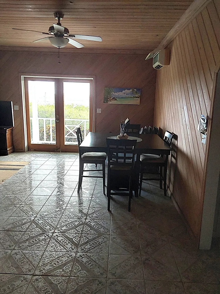 4bd/2ba house with an additional 10,000 sq ft. lot located in Scrub Hill, Long Island, Bahamas Long Island