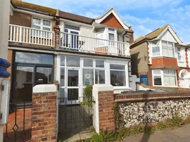 Royal Parade, Eastbourne photo