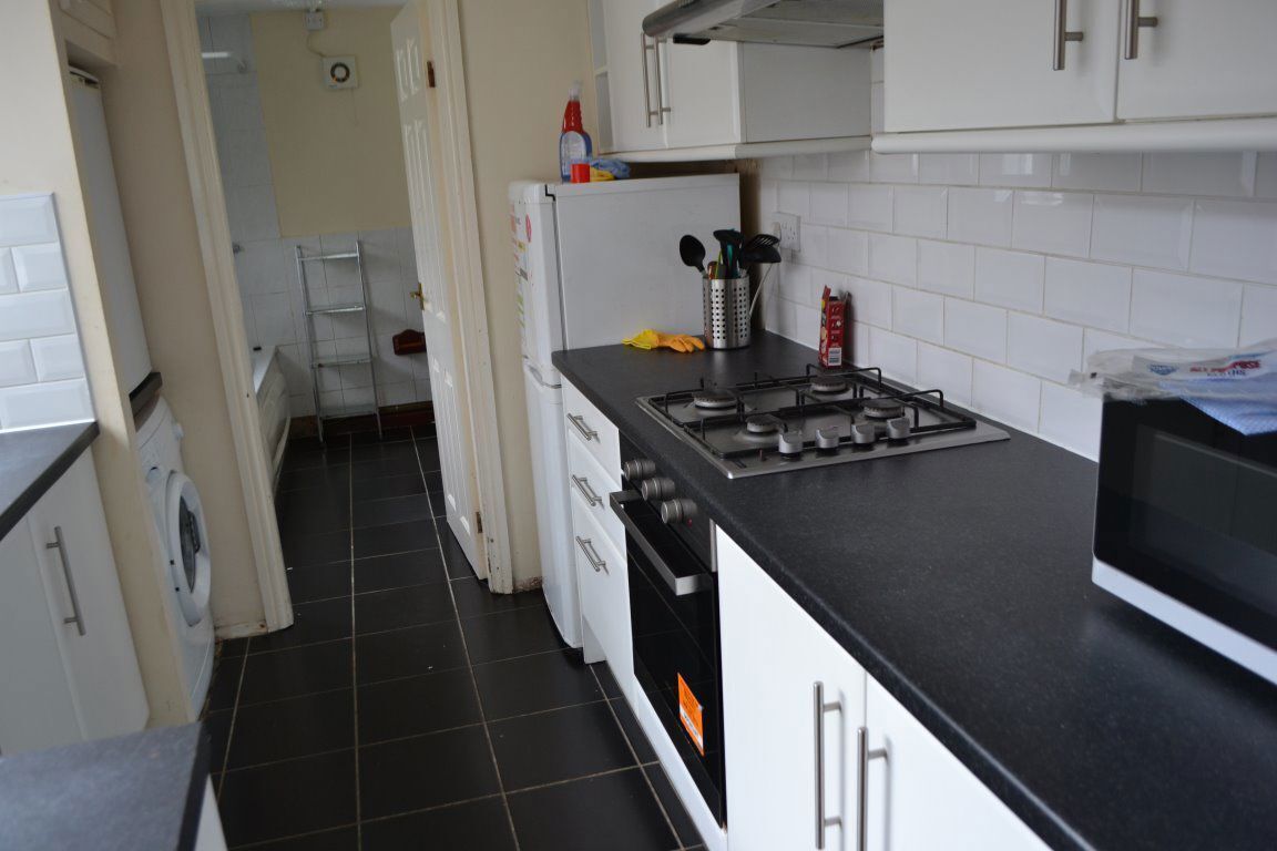32 Tiverton Road, B29 6BP Image 3