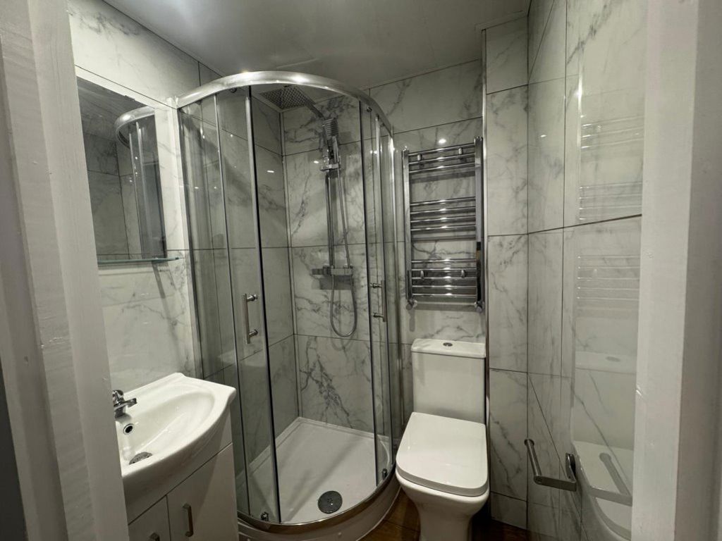 42 George Road, B29 6AH Image 10