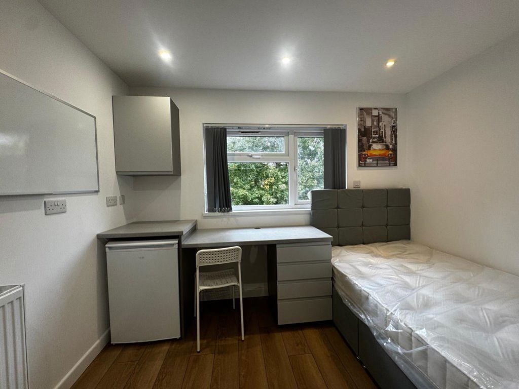 42 George Road, B29 6AH Image 18