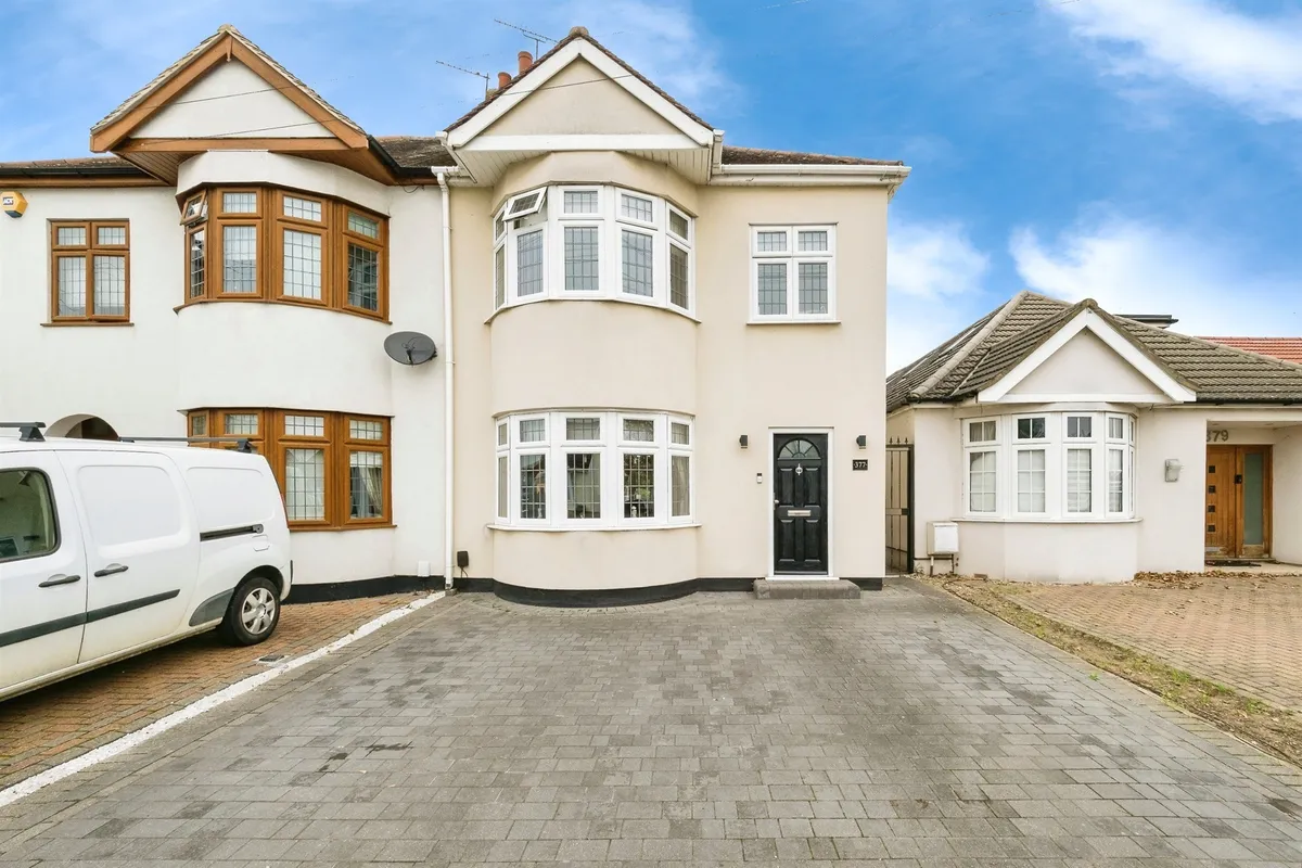 Upminster Road North, Rainham
