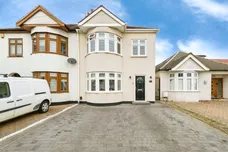 Upminster Road North, Rainham
