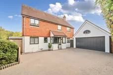 The Marches, HASLEMERE, GU27 photo 1