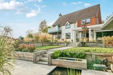 The Marches, HASLEMERE, GU27 photo 18
