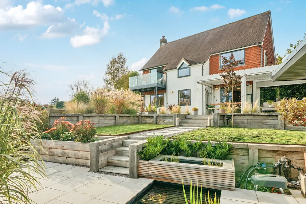 The Marches, HASLEMERE, GU27 photo 18