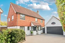 The Marches, HASLEMERE, GU27 photo 26