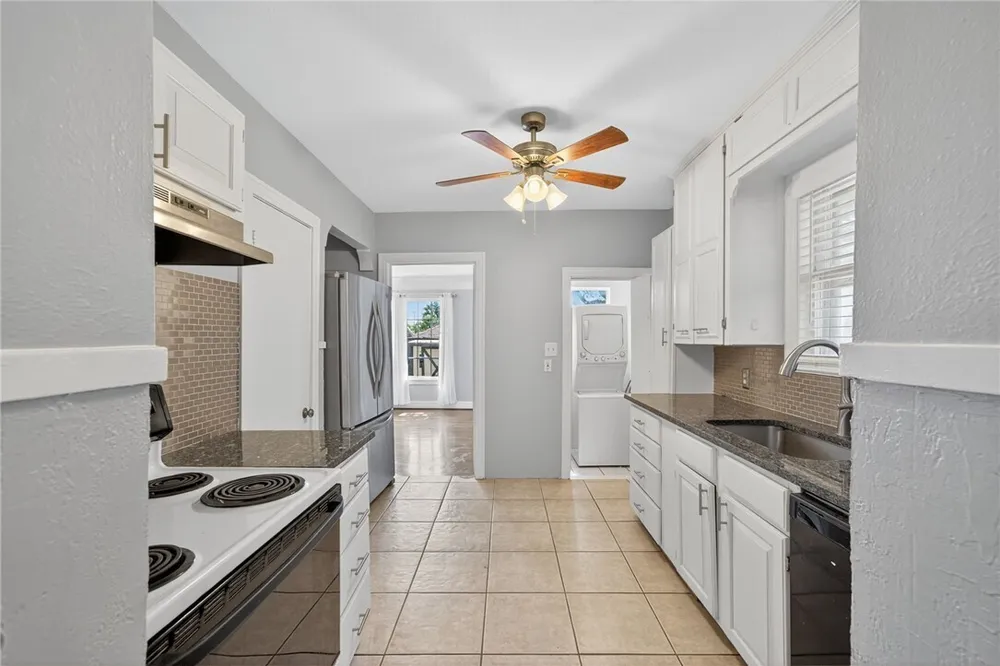 501 Del Mar Blvd, Corpus Christi, TX 78404