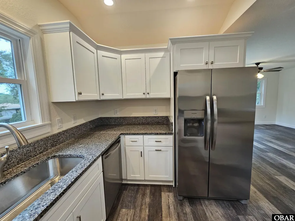 438 Colington Dr, Kill Devil Hills, NC 27948