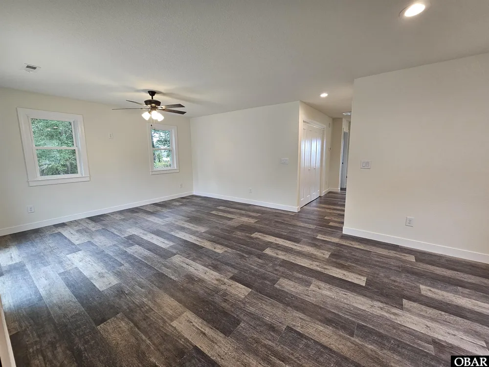 438 Colington Dr, Kill Devil Hills, NC 27948