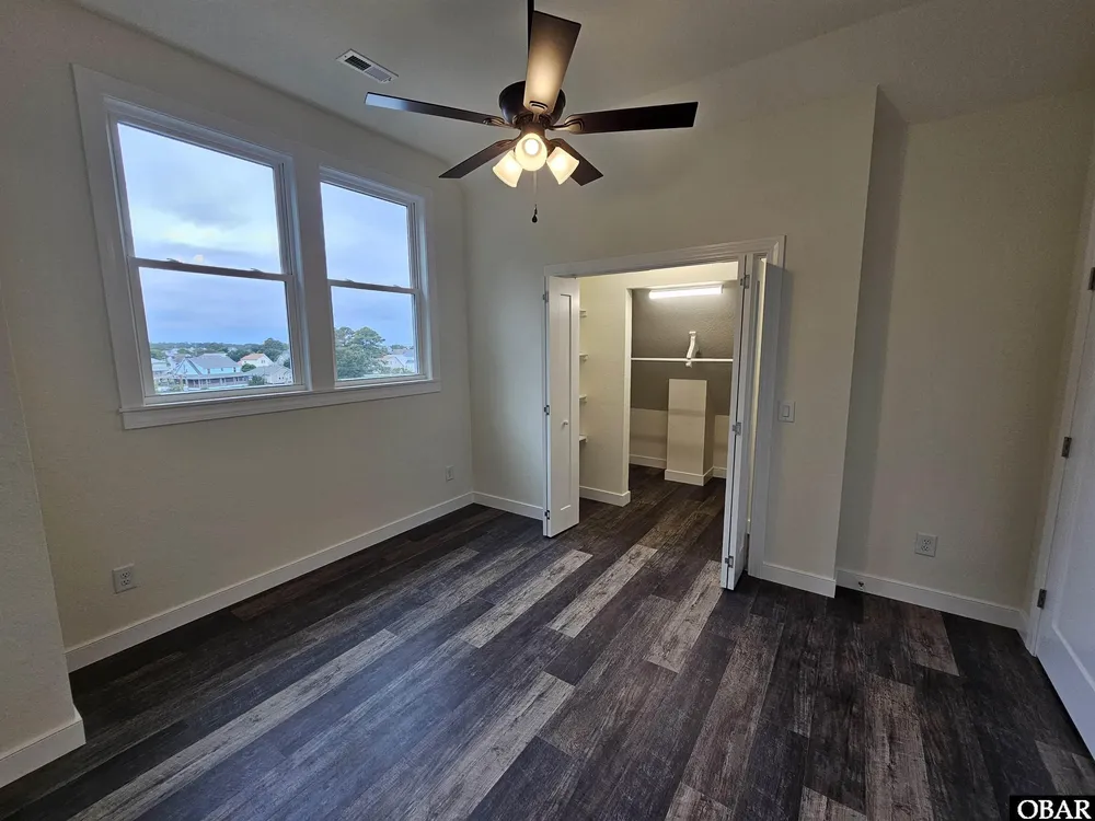 438 Colington Dr, Kill Devil Hills, NC 27948