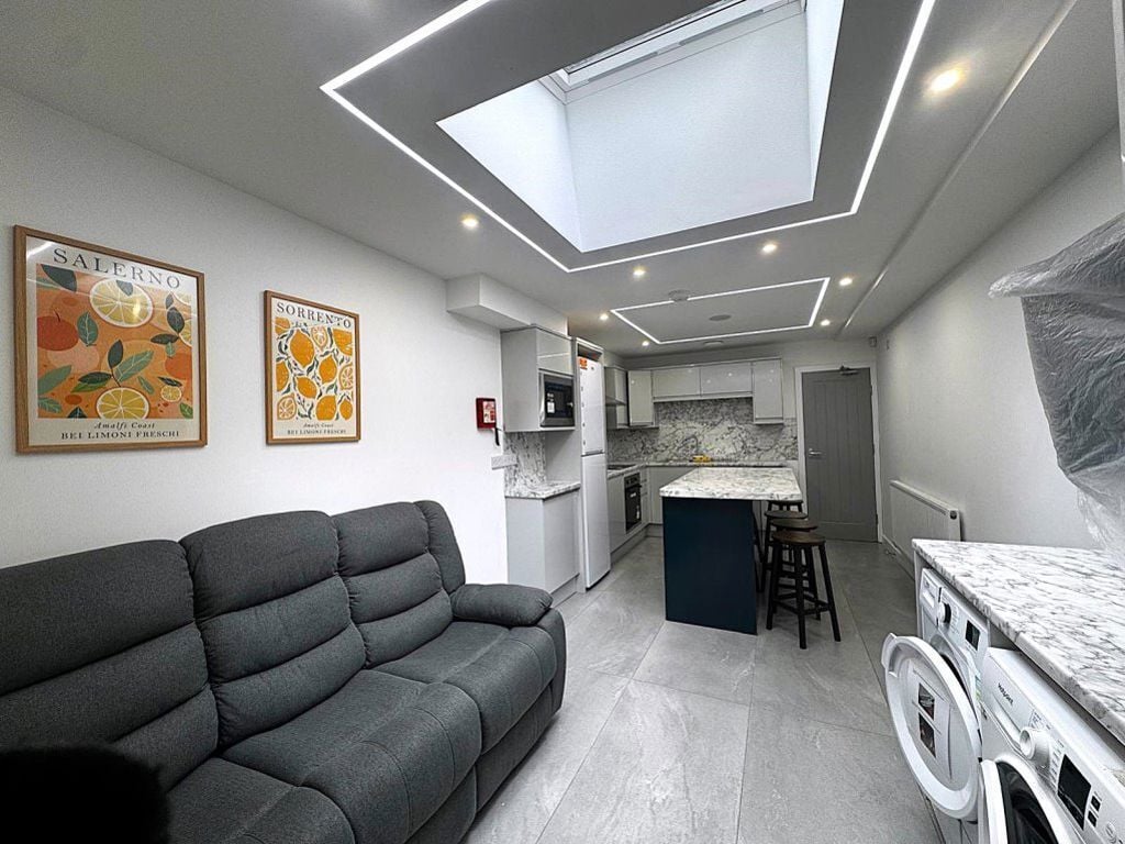 42 George Road, B29 6AH Image 3