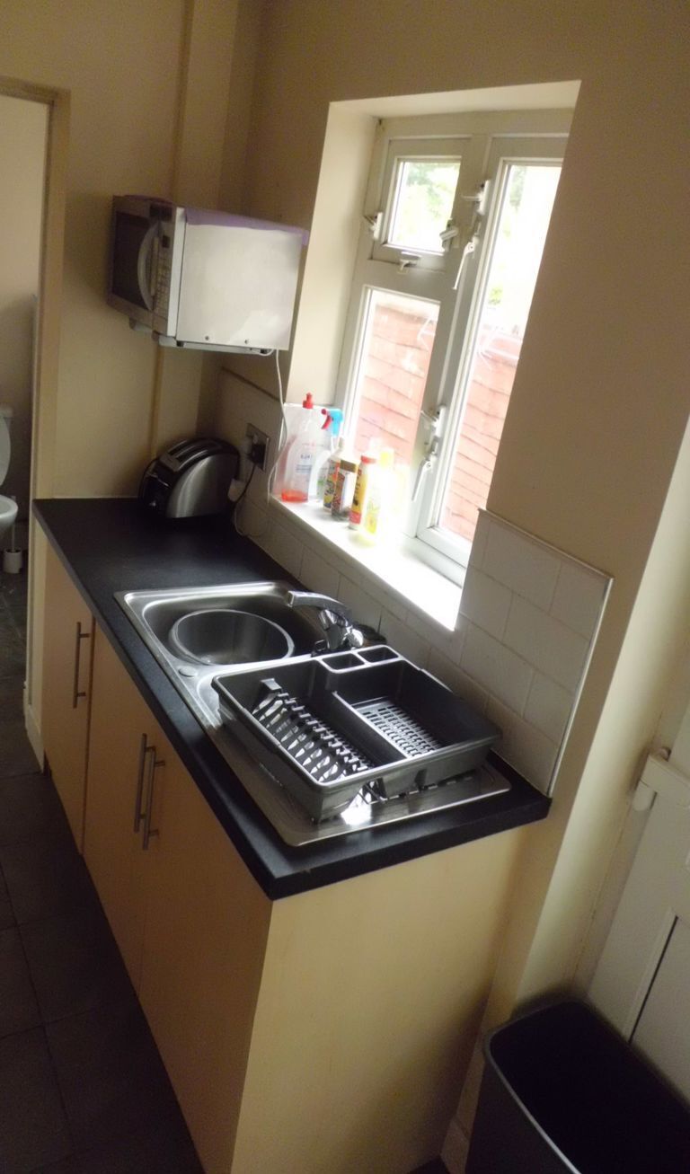 18 Harrow Road, B29 7DN Image 5
