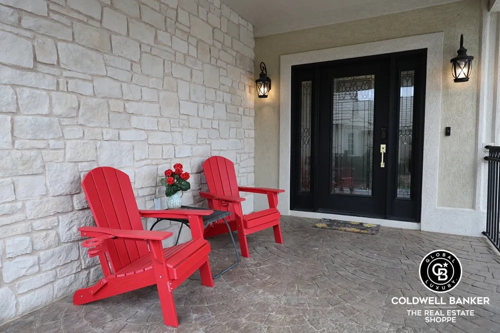 306 Grandview Circle, Garden City, KS 67846