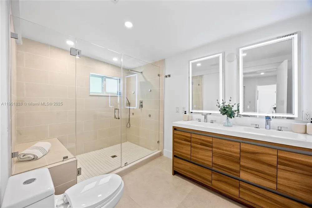 11 NW 45th St, Miami, FL 33127
