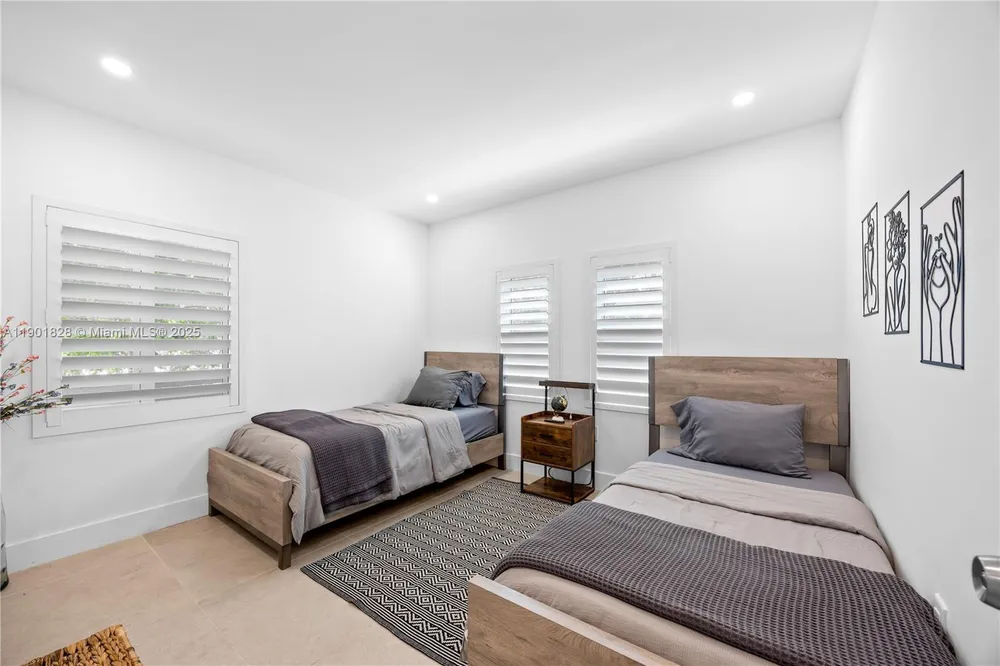 11 NW 45th St, Miami, FL 33127