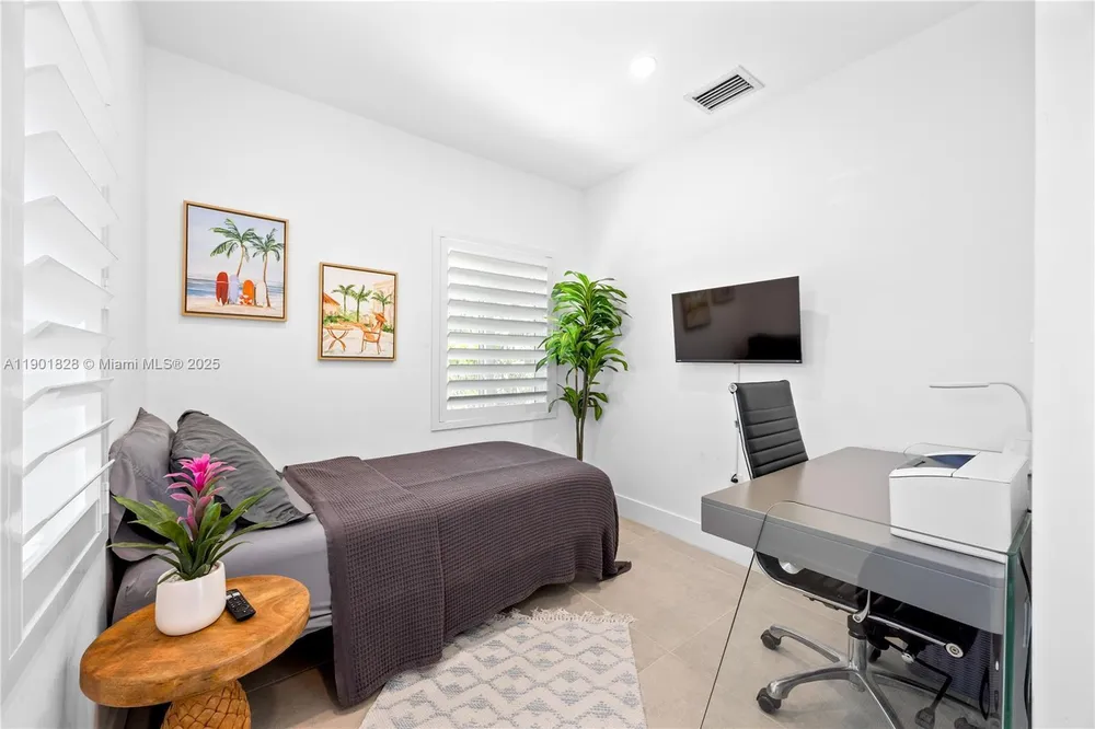 11 NW 45th St, Miami, FL 33127
