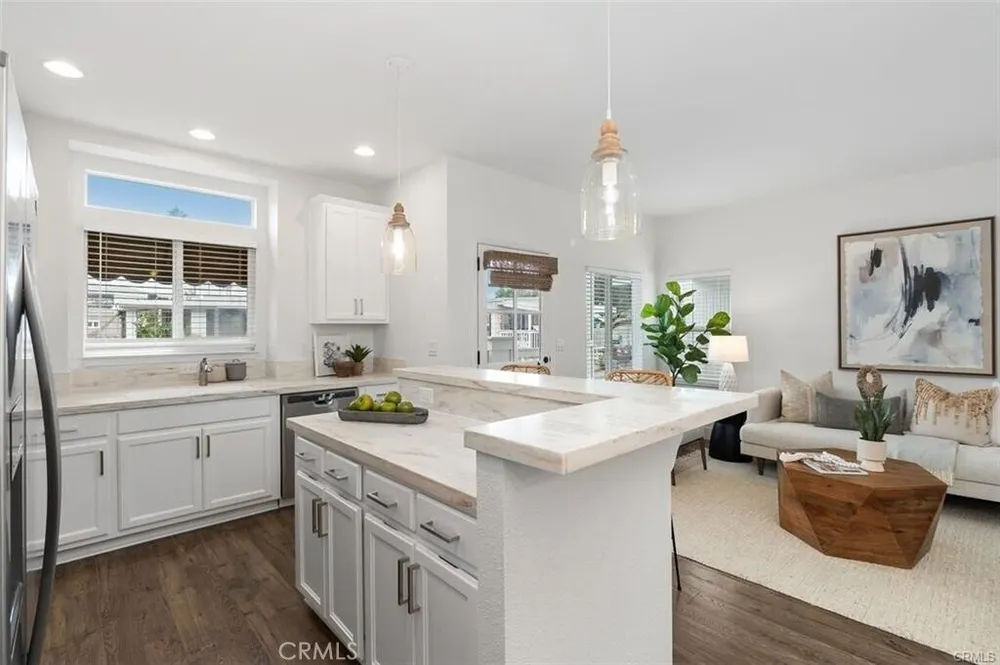 259 Mayflower Dr, Newport Beach, CA 92660
