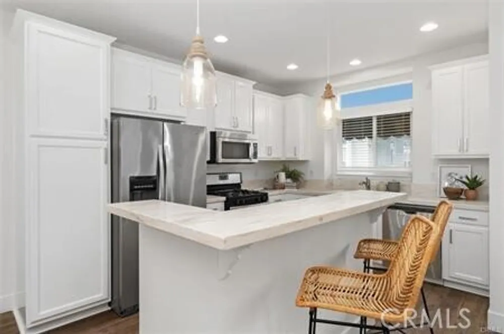 259 Mayflower Dr, Newport Beach, CA 92660