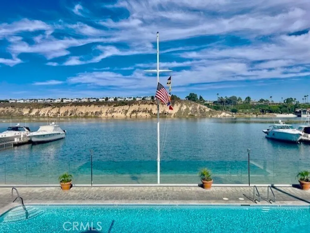259 Mayflower Dr, Newport Beach, CA 92660