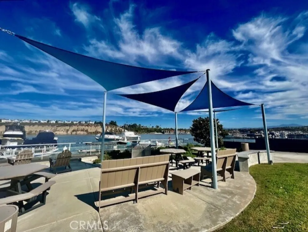 259 Mayflower Dr, Newport Beach, CA 92660