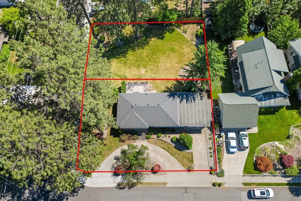956 E 30th Ave, Spokane, WA 99203