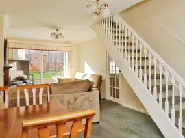 Priory Close, Conisbrough, Doncaster thumb 2