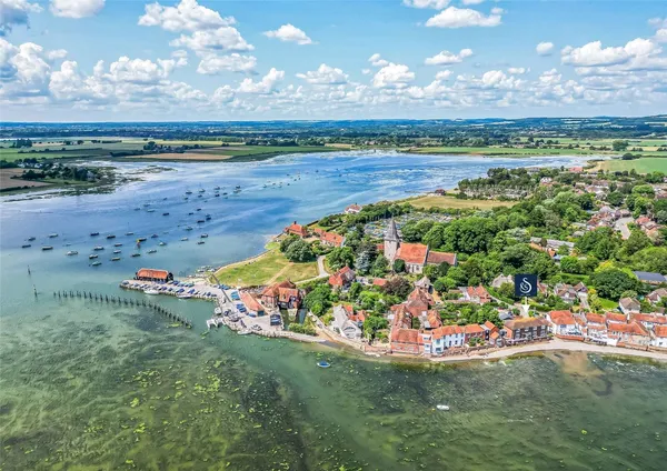 High Street, Bosham, PO18