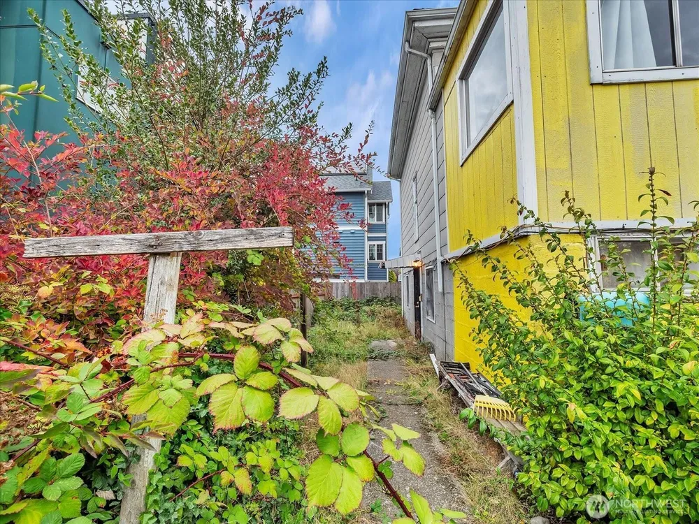 203 23rd Ave, Seattle, WA 98122