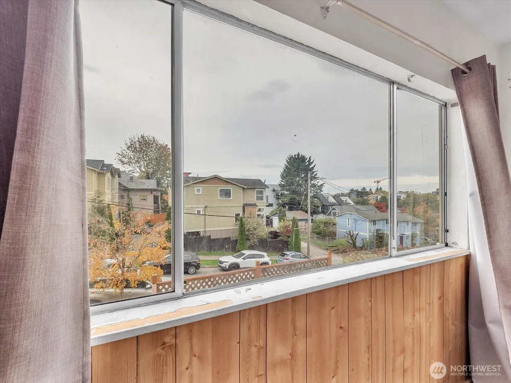 203 23rd Ave, Seattle, WA 98122