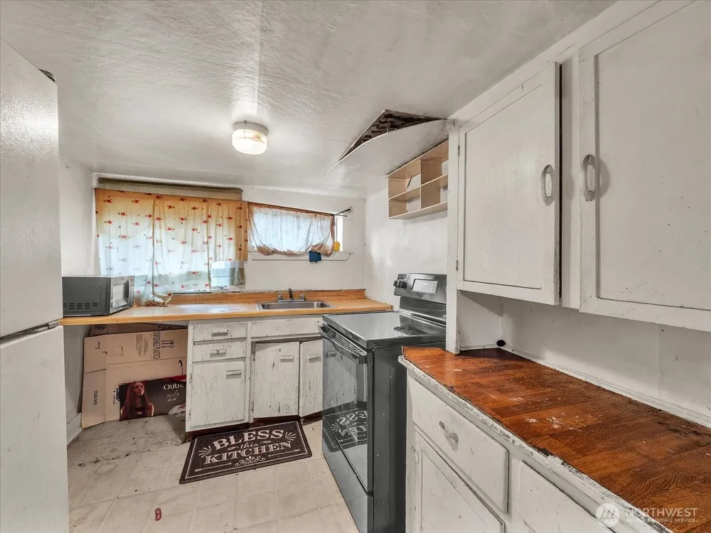 203 23rd Ave, Seattle, WA 98122