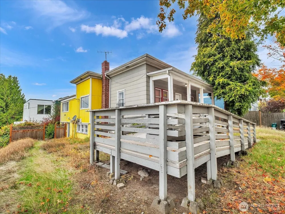 203 23rd Ave, Seattle, WA 98122