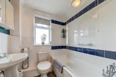 Bedford Close, Grantham