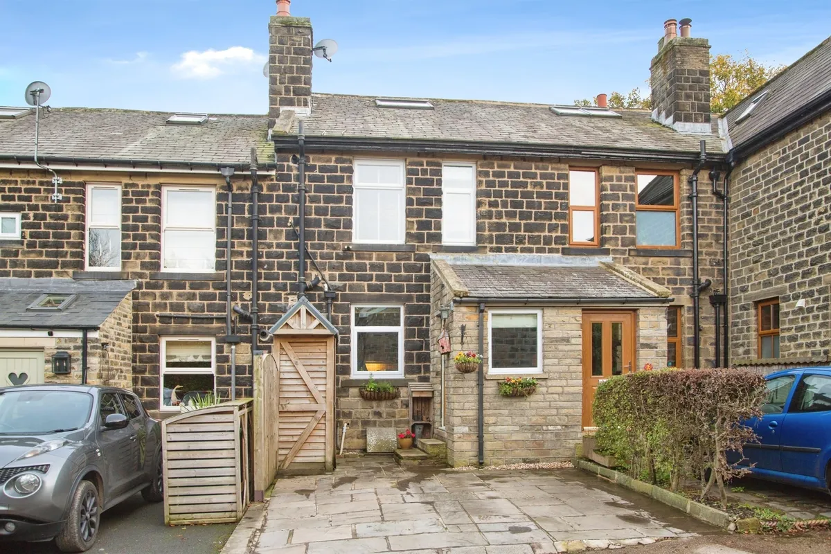 Hall Syke, Shepley, HUDDERSFIELD