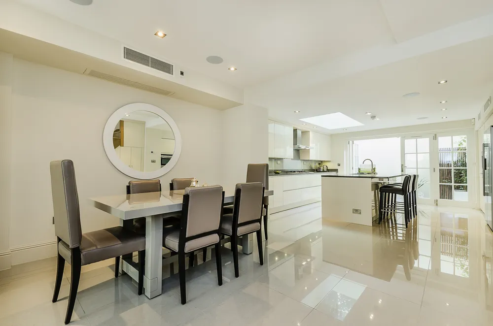 Warwick Way, London, SW1V