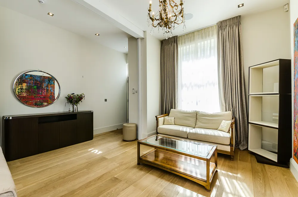 Warwick Way, London, SW1V