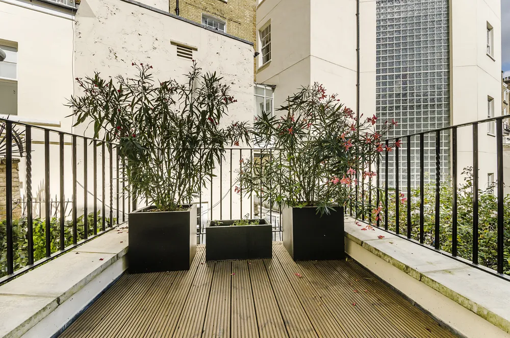 Warwick Way, London, SW1V