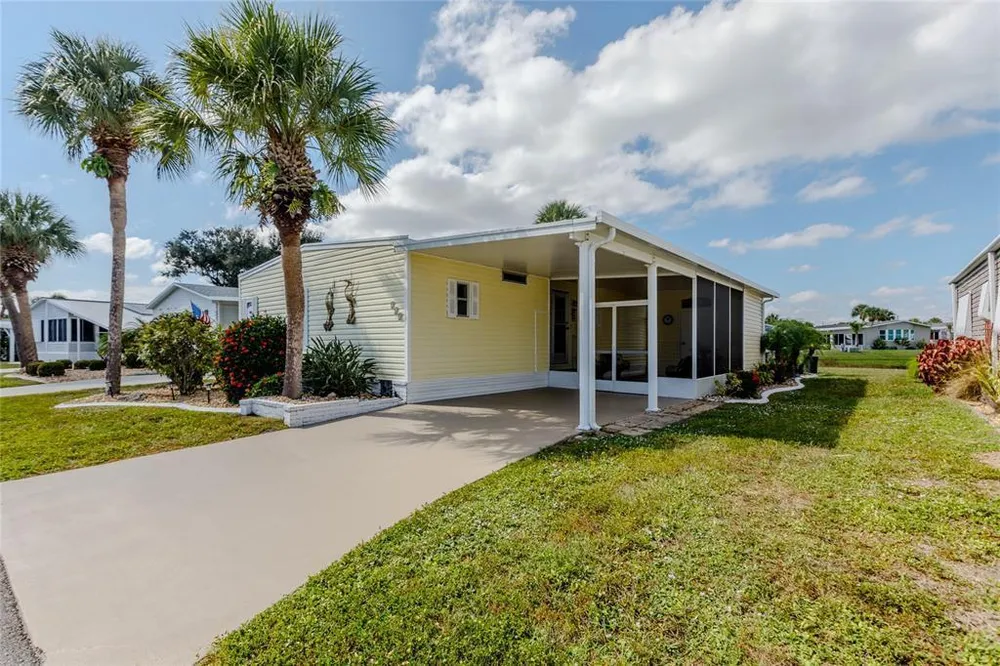 2100 Kings Hwy, Port Charlotte, FL 33980