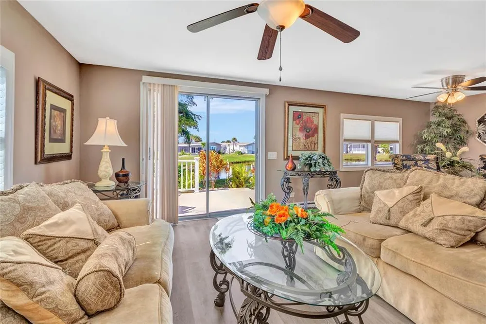 2100 Kings Hwy, Port Charlotte, FL 33980