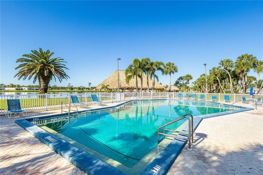 2100 Kings Hwy, Port Charlotte, FL 33980