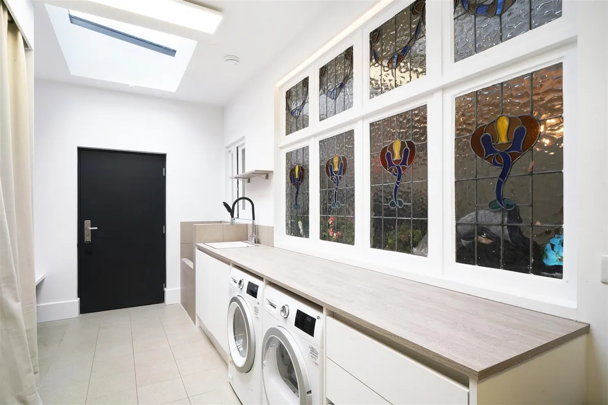 Brondesbury Park, London, NW2