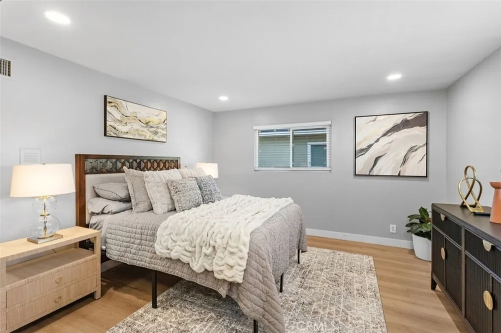 123 E Wilson Ave, Orange, CA 92867
