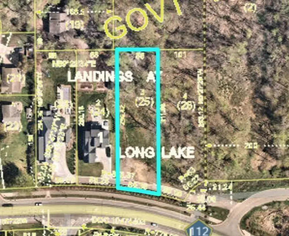 1050 Old Long Lake Rd, Wayzata, MN 55391